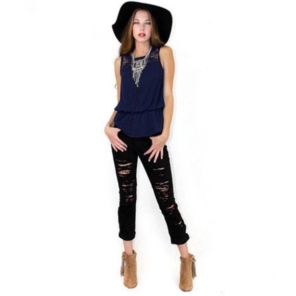 🆕 Black Distressed Boyfriend Jeans - Picture 3 of 3