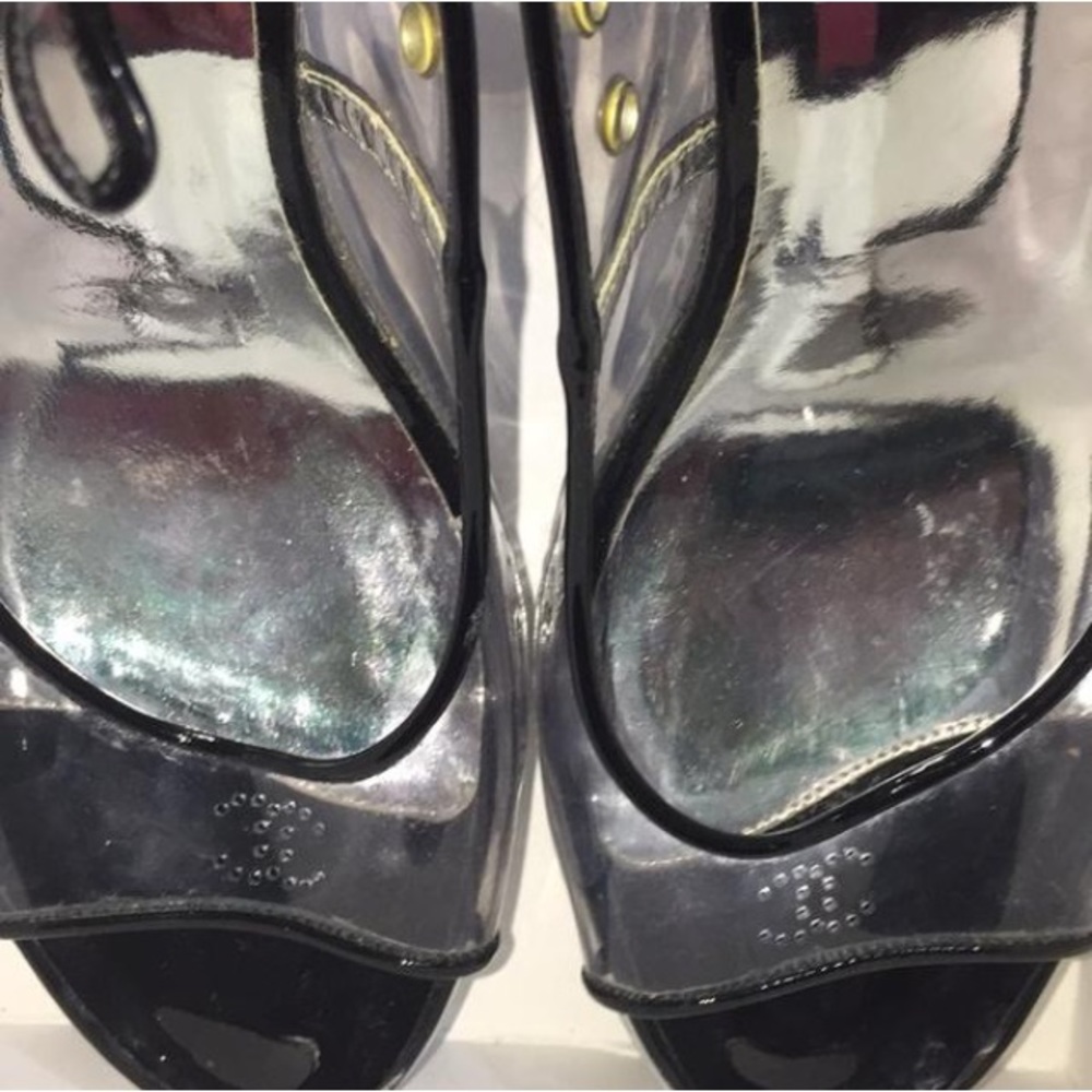 CHANEL Transparent Lucite Logo Platform Silver - Picture 6 of 8