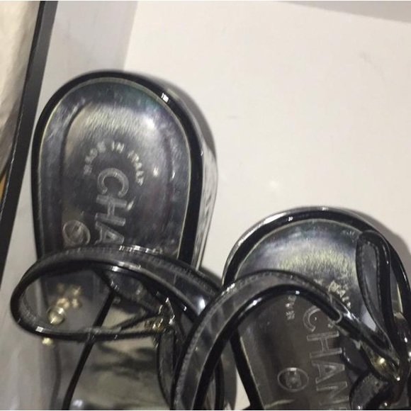 CHANEL Transparent Lucite Logo Platform Silver - Picture 8 of 8
