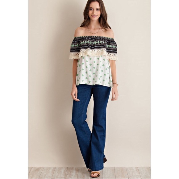 π Off the Shoulder Fringe Top - Picture 2 of 3