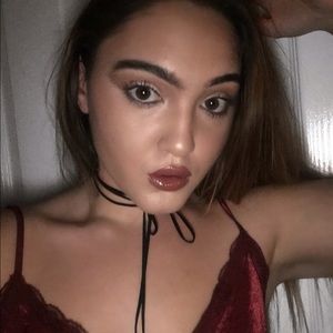 Meet your Posher, Arabella