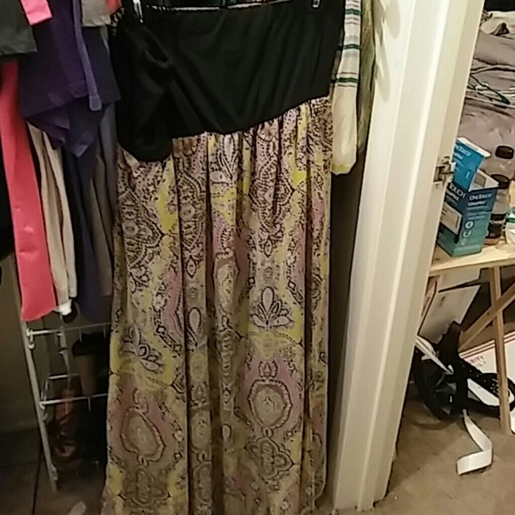 Strapless dress