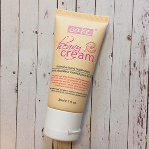 Cake heavy hand cream