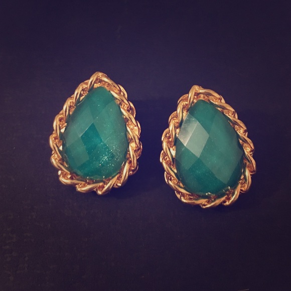 Vintage look chain like earrings