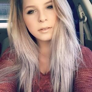 Meet your Posher, Michaela