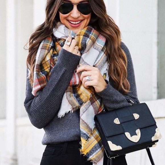 🆕 Harvest Plaid Blanket Scarf - Picture 3 of 3