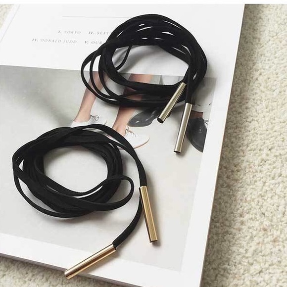 Back In Stock Black gold string necklace - Picture 4 of 4