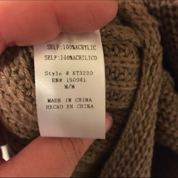 lace back sweater sizes S,M,L - Picture 4 of 7