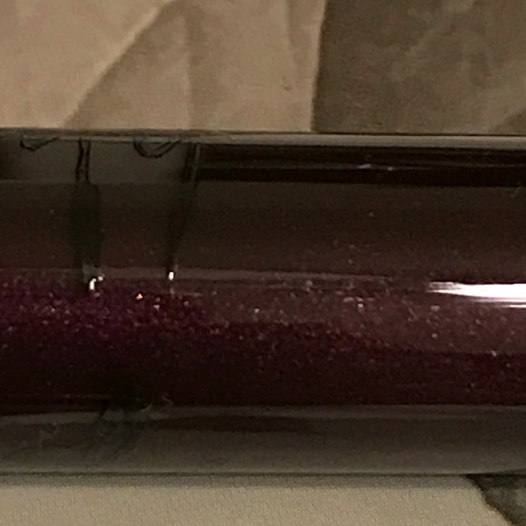 MAC cosmetics "with gusto" vamplify. BNWT. - Picture 4 of 4