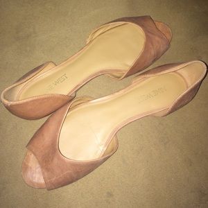 Nine West nude leather peek toe flats
