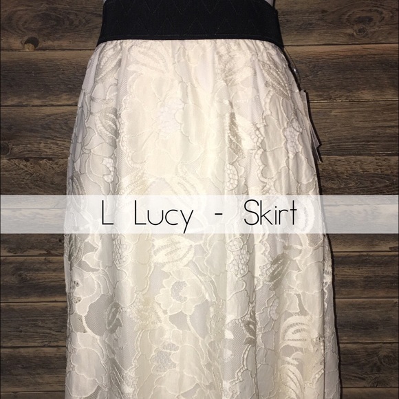 LulaRoe Lucy cream lace skirt
