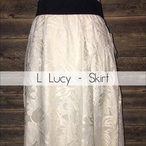 LulaRoe Lucy cream lace skirt