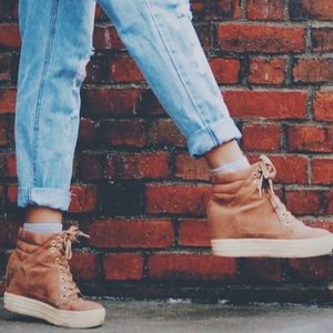 Meet your Posher, Erika