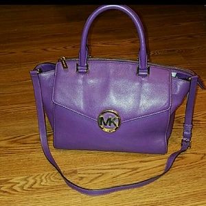 Beautiful Michael kors bag