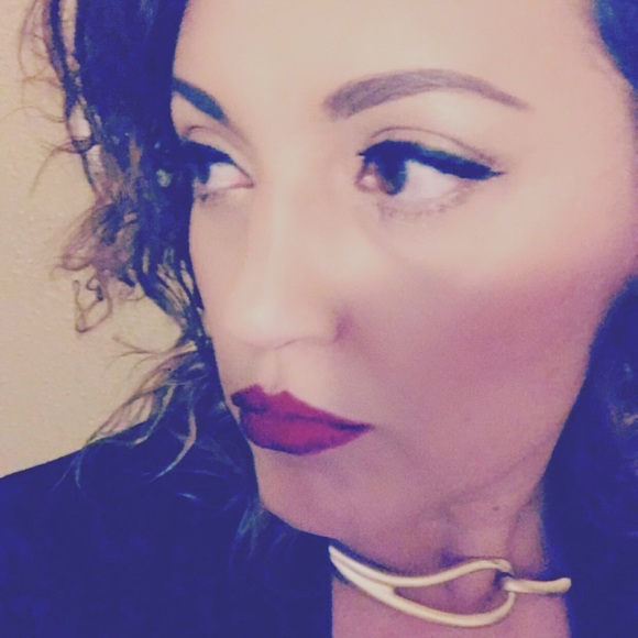 Meet your Posher, Bree