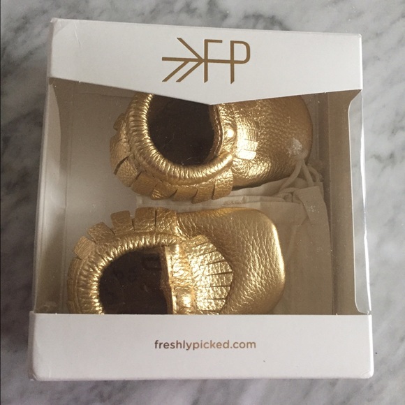 Freshly Picked Moccasins Gold ✨BRAND NEW✨