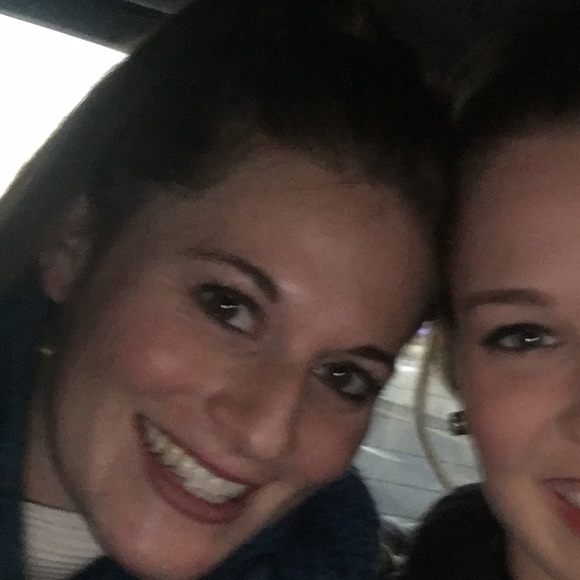 Meet your Posher, Mandy - Picture 1 of 1