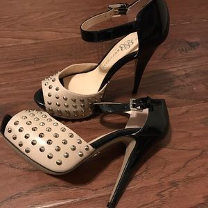 Rock & Republic patent leather heels size 7