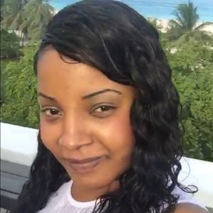 Meet your Posher, Crystal