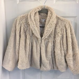 NWOT CABI cream off white short faux fur jacket!