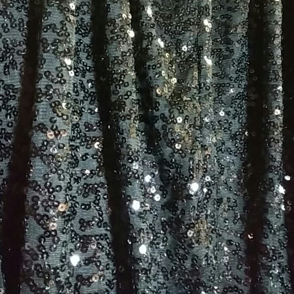 Stunning sequin dress. - Picture 4 of 4