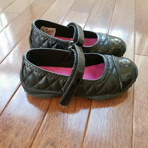NordstromRack little girl Mary Jane shoes - Picture 2 of 3