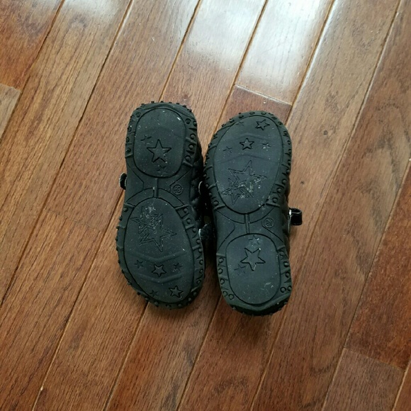 NordstromRack little girl Mary Jane shoes - Picture 3 of 3