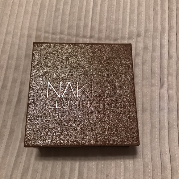 Urban Decay Naked Illuminated in Luminous