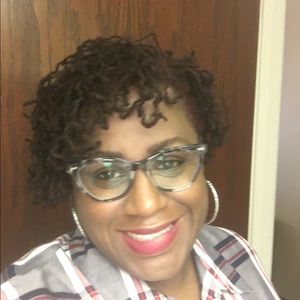 Meet your Posher, Traci