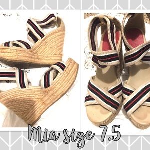 Mia wedges size 7.5