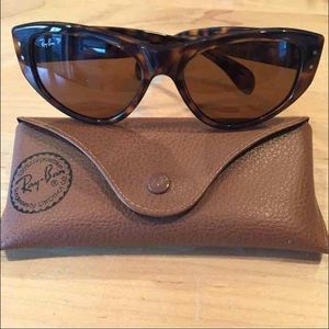 Ray-Ban woman's polarized sunglasses
