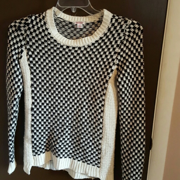 Patterned Sweater - Picture 2 of 2