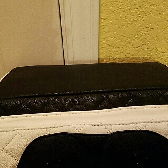 Betsey Johnson Pug Backpack  NWT - Picture 4 of 8