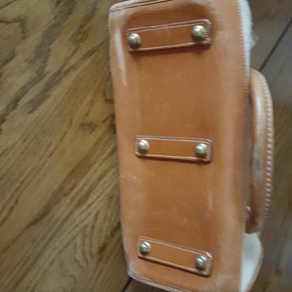 Vintage Dooney Handbag FINAL MARKDOWN - Picture 3 of 4