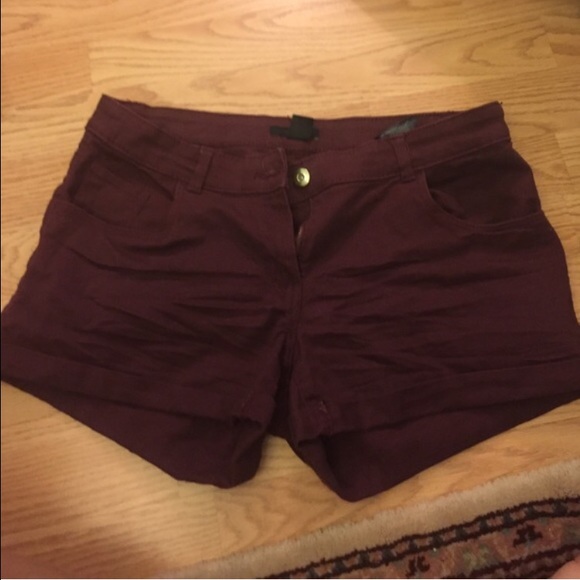 Maroon H&M shorts