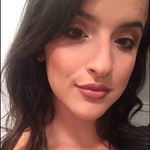 Meet your Posher, Yahaira