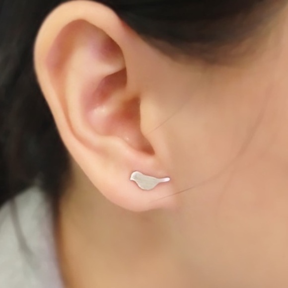 ❣ONE PAIR LEFT❣Silver Bird Studs - Picture 3 of 3