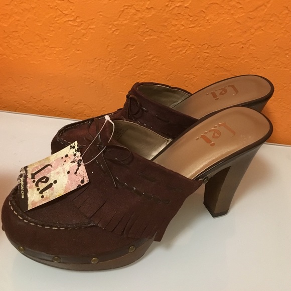 LEI Mule Clogs
