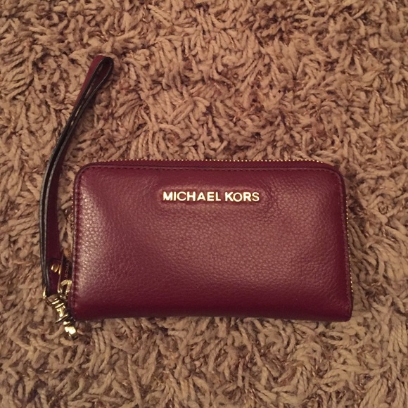Michael Kors Wristlet