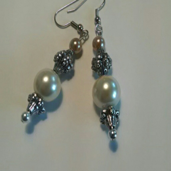 Victorian Bridal Pearl Earrings with Silver Accent - Picture 2 of 3