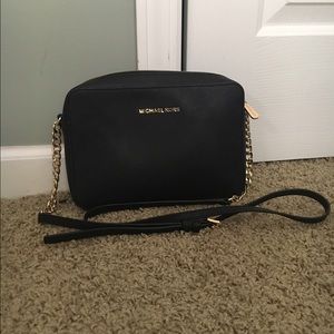 Michael Kors crossbody bag Jet Set.