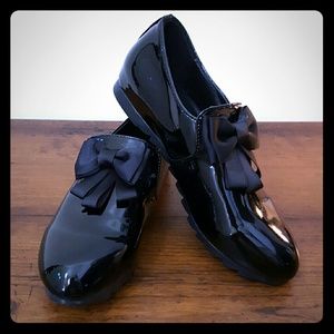 Black Bow Accent Flats NWOT