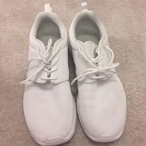 All White Roshes