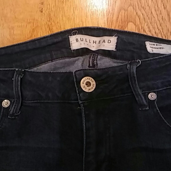 Bull Head Low Rise Skinny Jeans