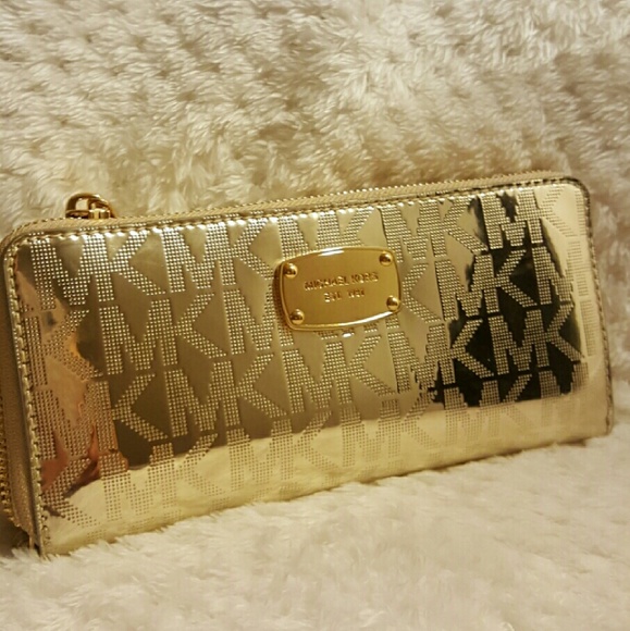 MICHAEL KORS GOLD MIRRORED LARGE WALLET