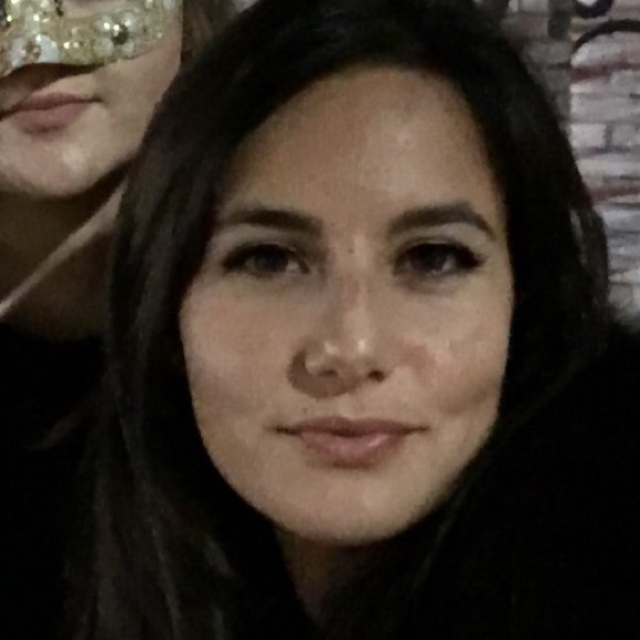 Meet your Posher, Veronica