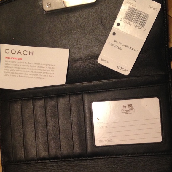 Brand New - Black Coach wallet. Never used - Picture 2 of 2