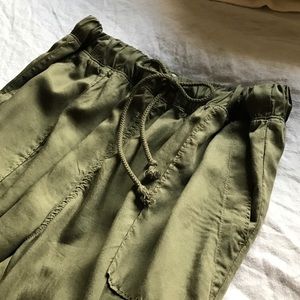 Army green cargo pants