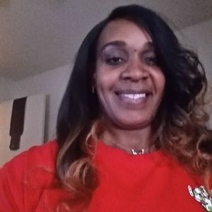 Meet your Posher, Cassandra