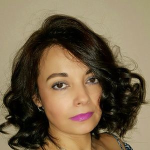 Meet your Posher, Jeanette